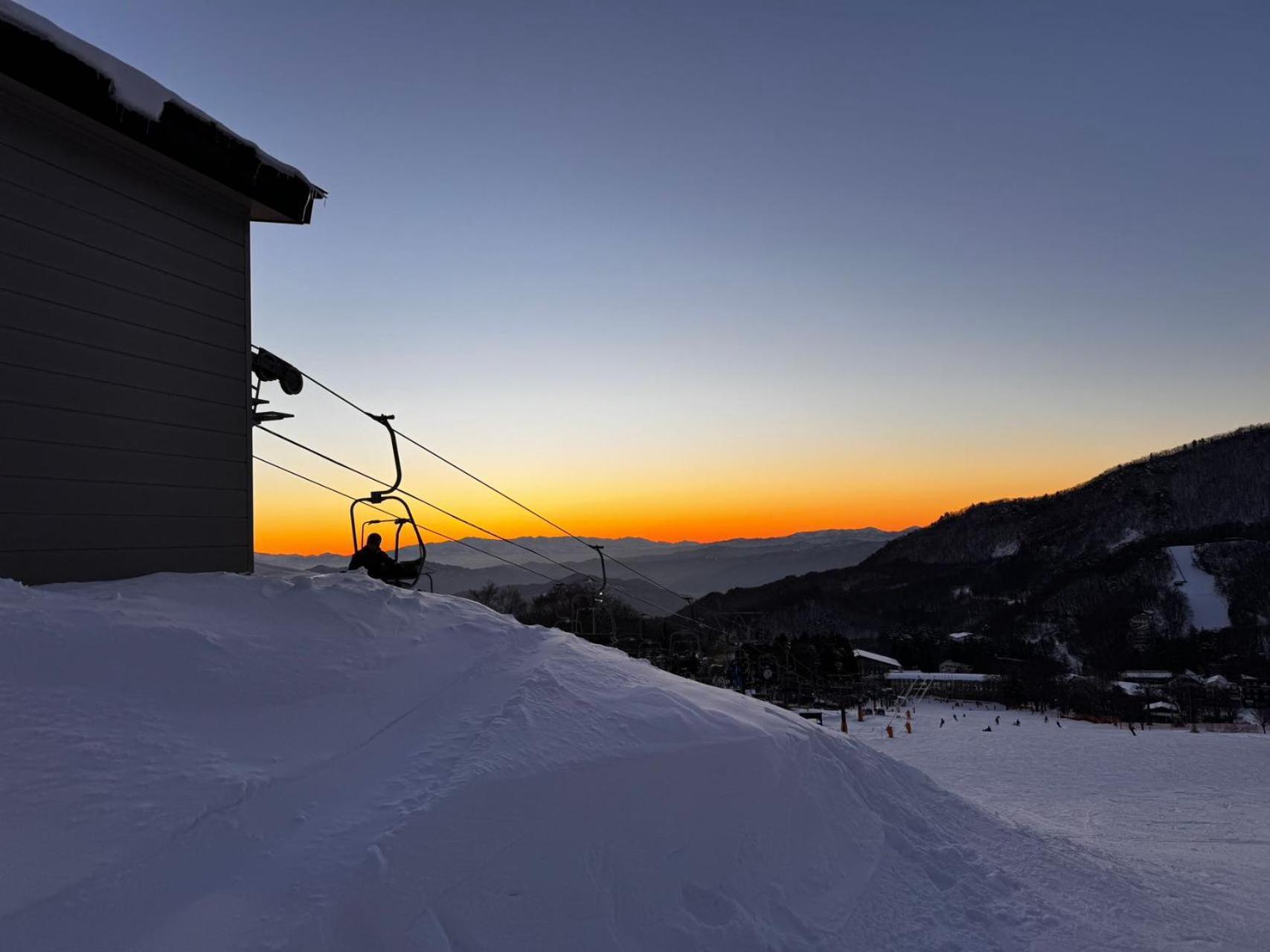 Snowfall Meteor 飛雪流星 Kaminoyama Eksteriør bilde